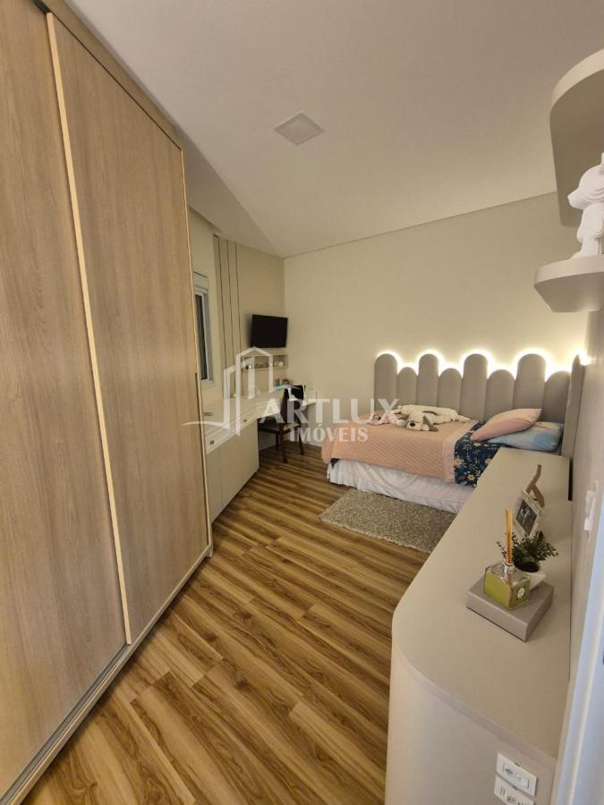 Casa à venda com 3 quartos, 308m² - Foto 15