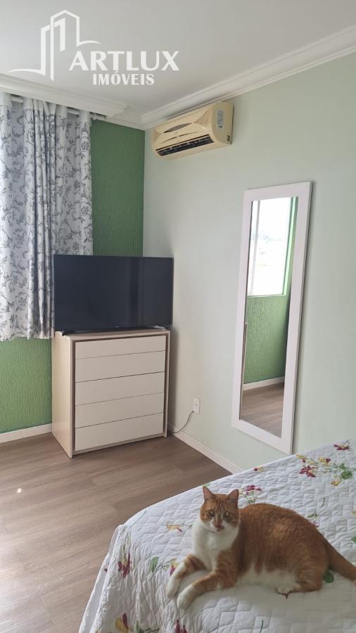 Apartamento à venda com 2 quartos, 64m² - Foto 3