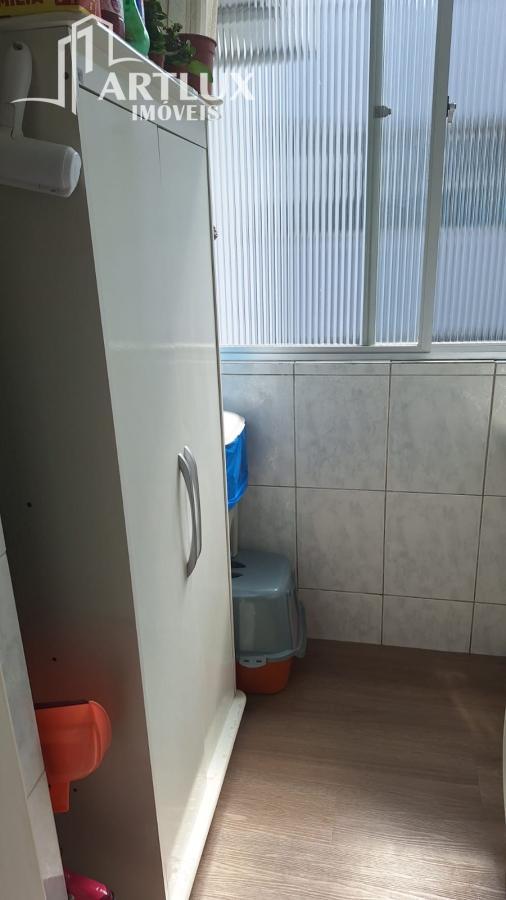 Apartamento à venda com 2 quartos, 64m² - Foto 28