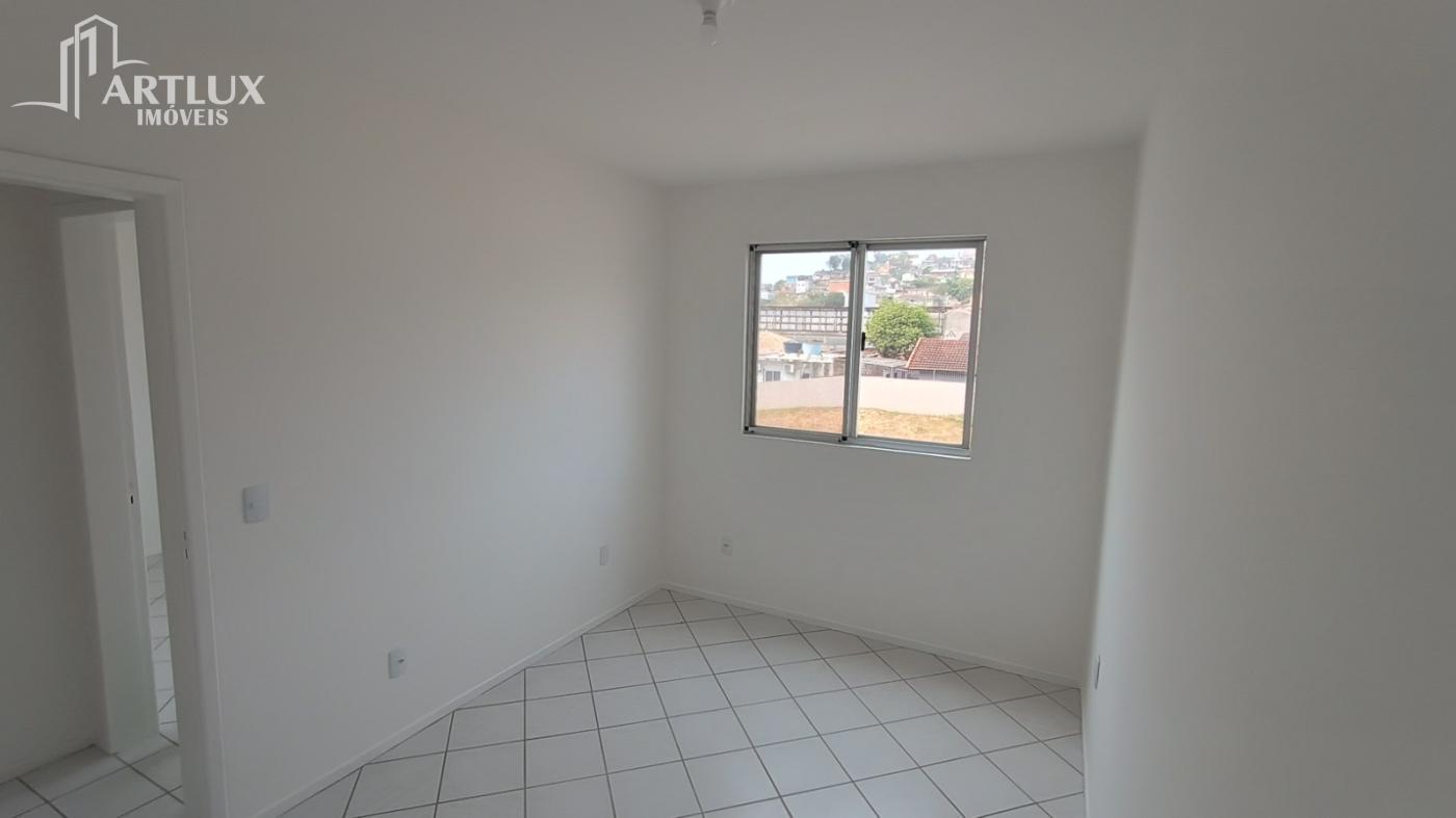 Apartamento à venda com 2 quartos, 60m² - Foto 11