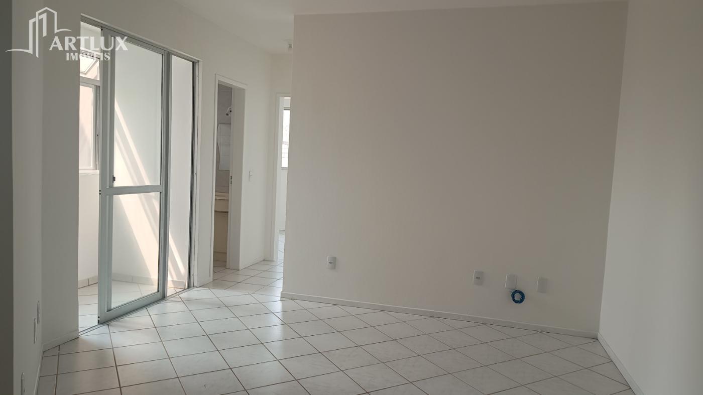 Apartamento à venda com 2 quartos, 60m² - Foto 14