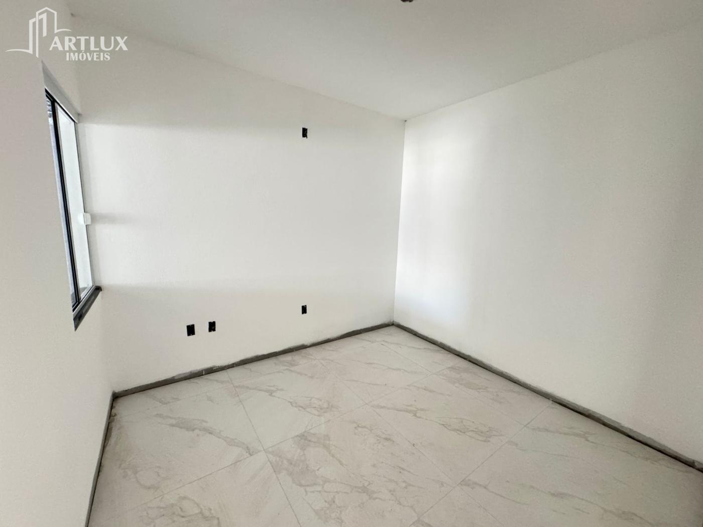 Casa à venda com 2 quartos, 62m² - Foto 10