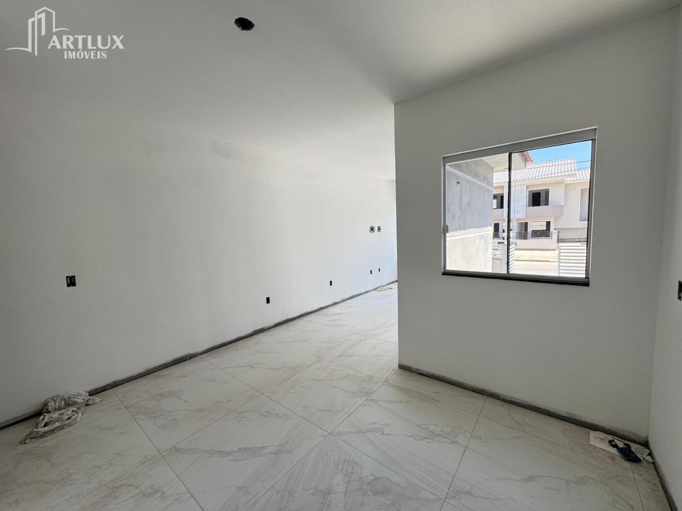 Casa à venda com 2 quartos, 62m² - Foto 11