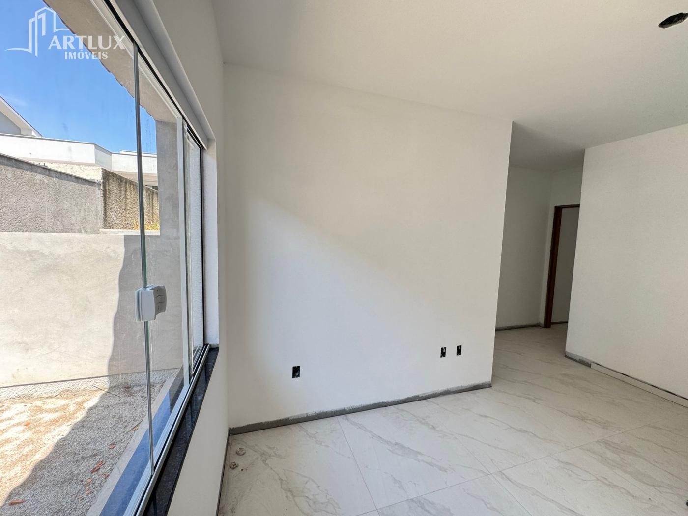 Casa à venda com 2 quartos, 62m² - Foto 8