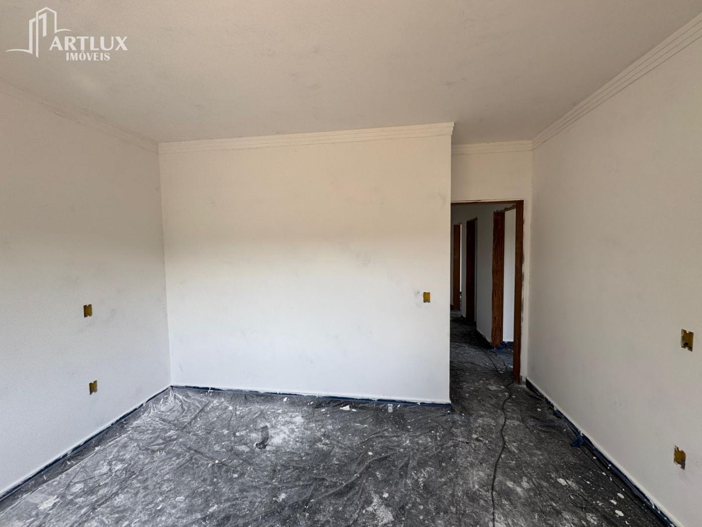 Casa à venda com 3 quartos, 250m² - Foto 6