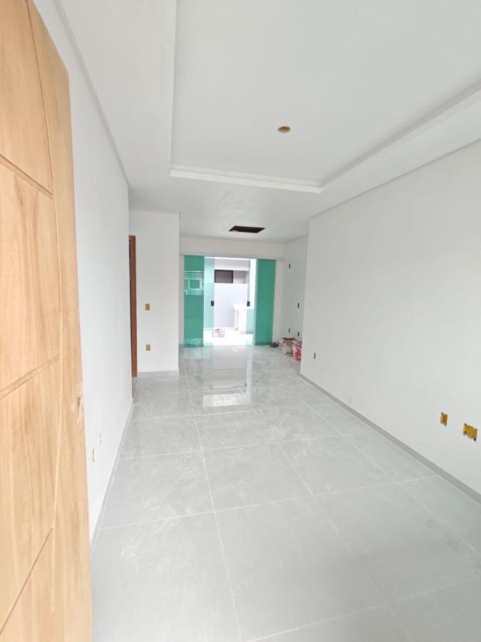 Casa à venda com 2 quartos, 57m² - Foto 4