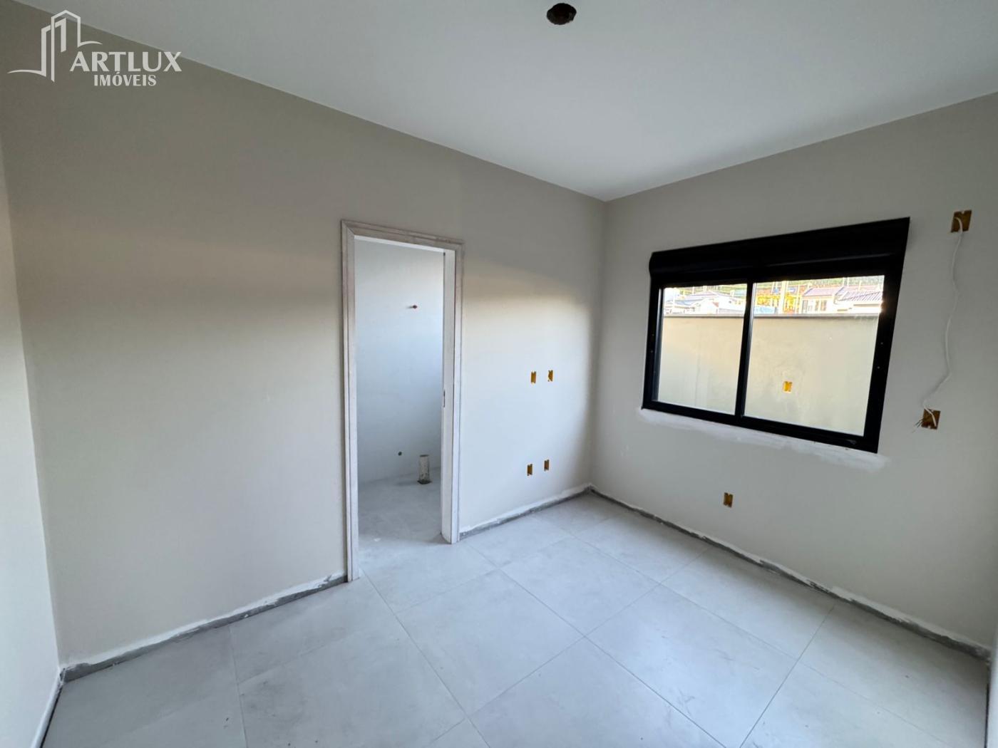 Casa à venda com 3 quartos, 253m² - Foto 8