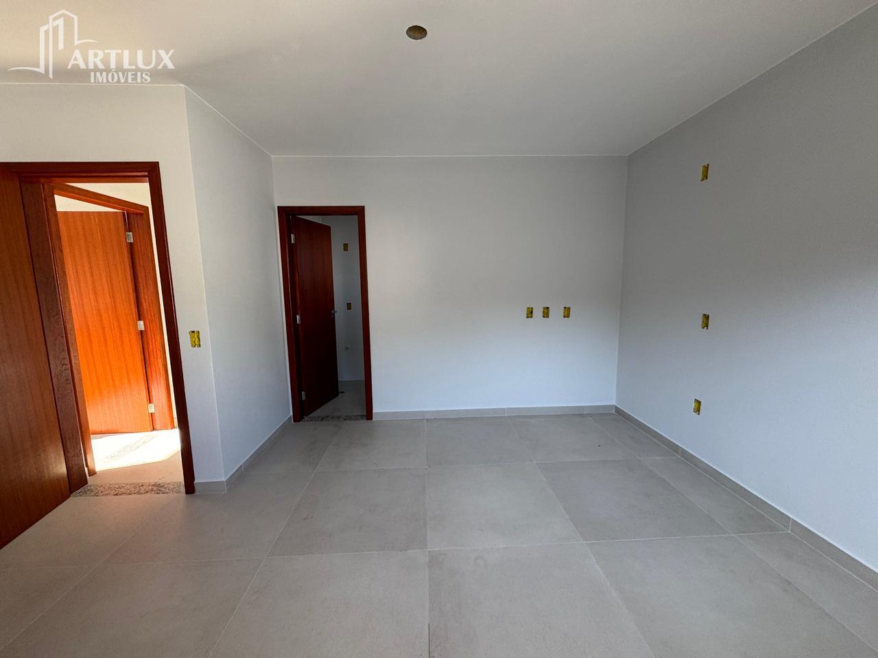 Casa à venda com 3 quartos, 200m² - Foto 7