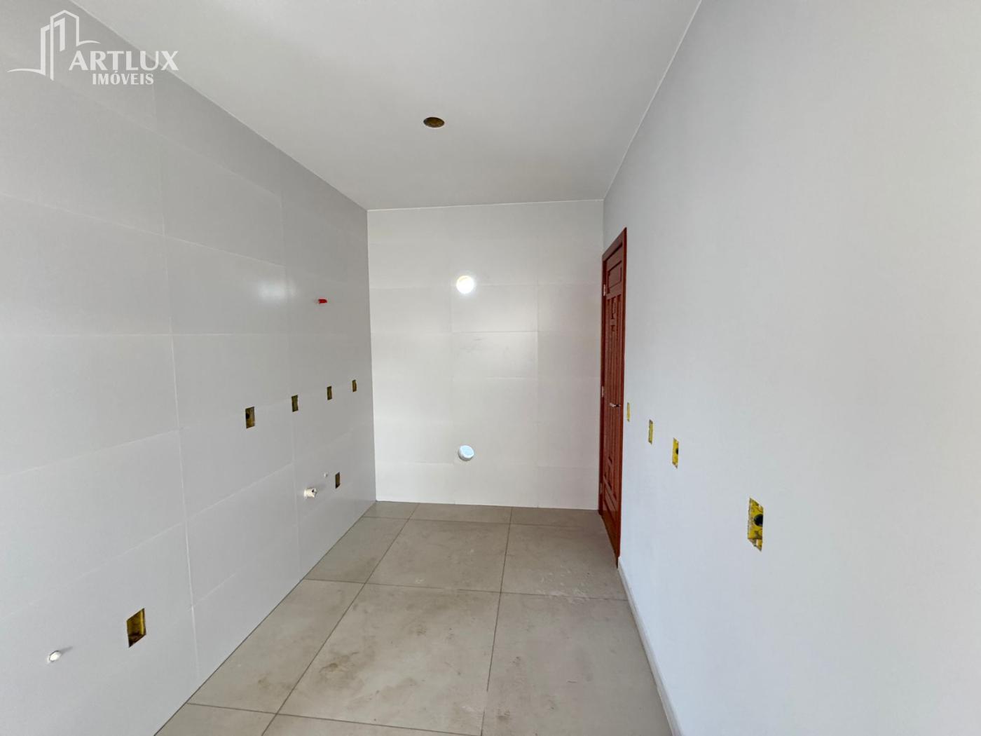 Casa à venda com 3 quartos, 200m² - Foto 9