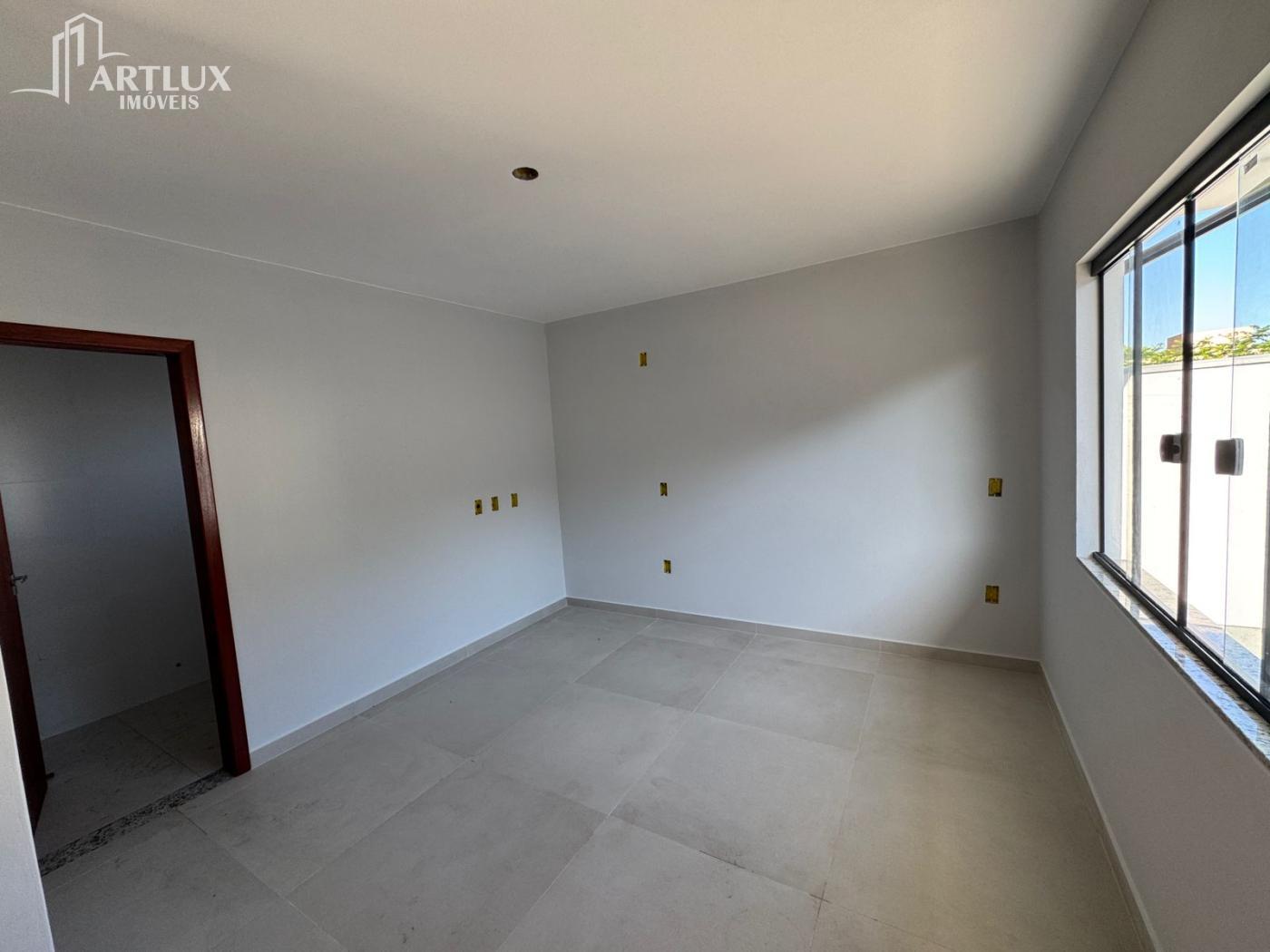 Casa à venda com 3 quartos, 200m² - Foto 12