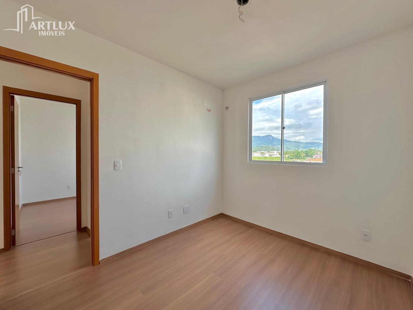 Apartamento à venda com 2 quartos, 47m² - Foto 4