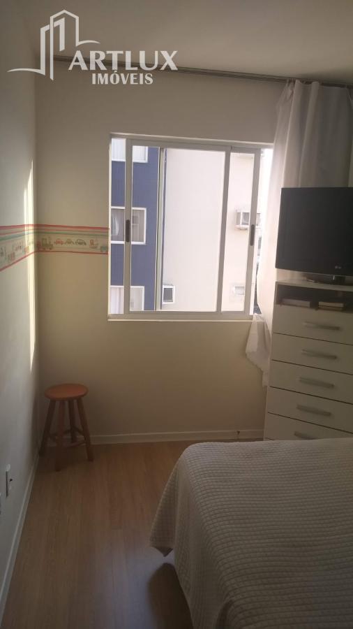 Apartamento à venda com 2 quartos, 57m² - Foto 13