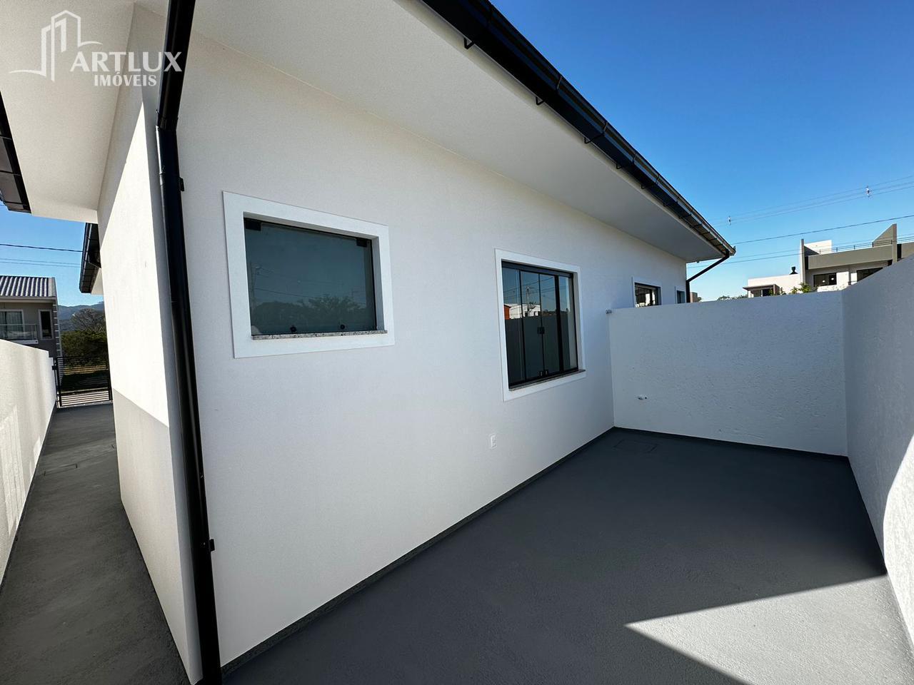 Casa à venda com 2 quartos, 56m² - Foto 11