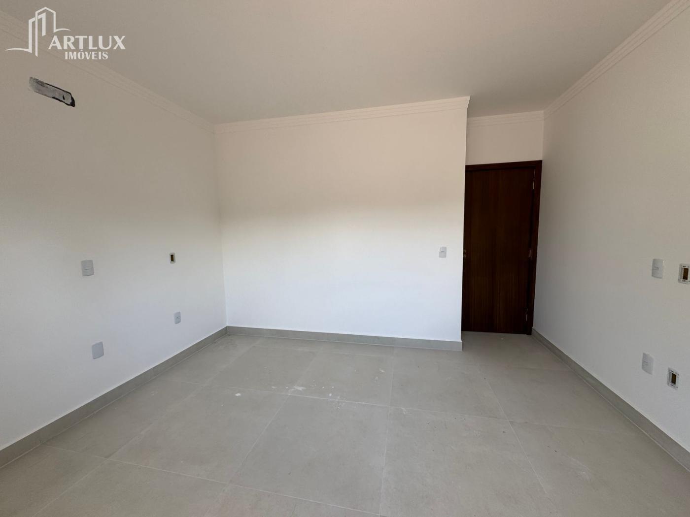 Casa à venda com 3 quartos, 250m² - Foto 15