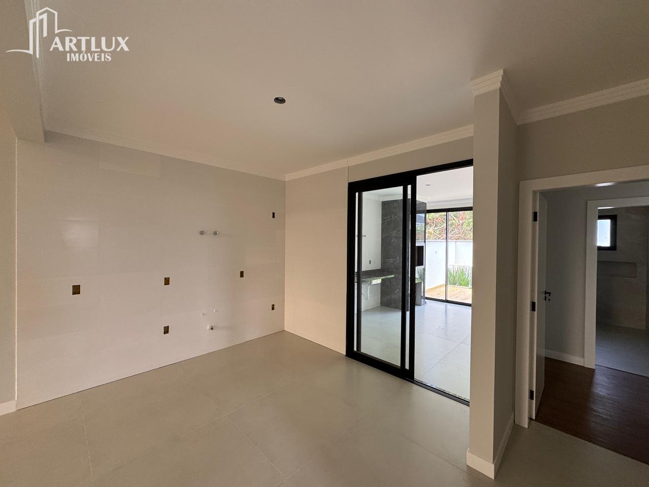 Casa à venda com 3 quartos, 250m² - Foto 9